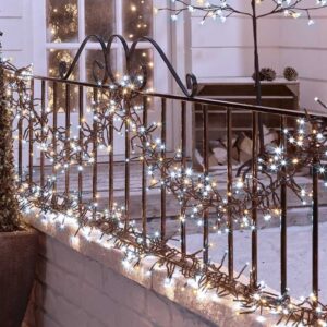 Blitzen Cluster Lights - 720 LEDs - Warm White / Cool White Mix - 10.4m