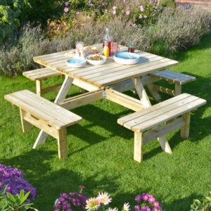 Rowlinson Square Picnic Table